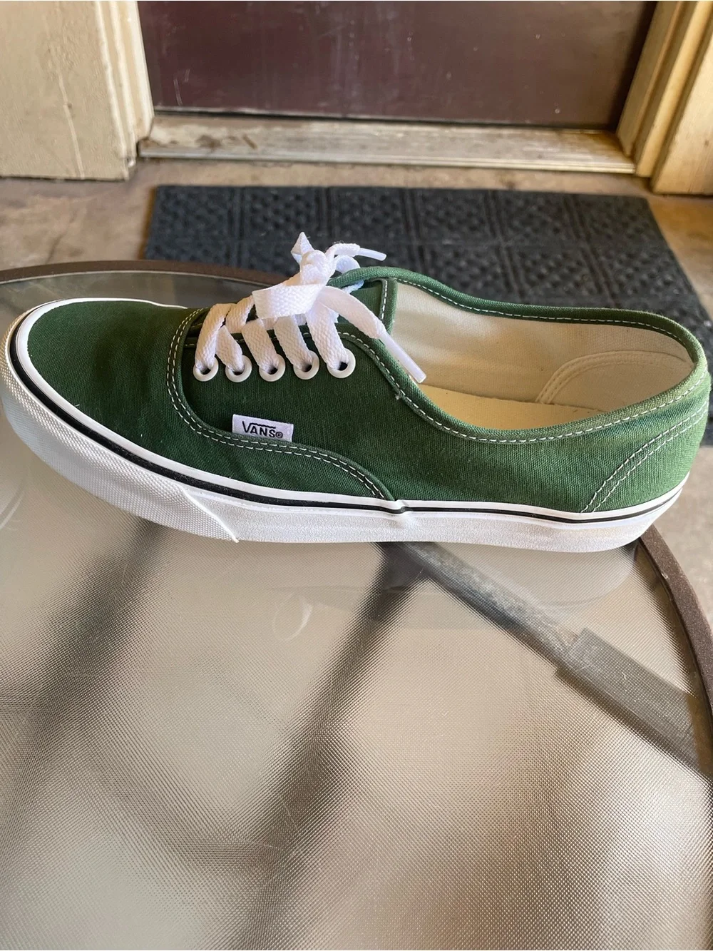 Vans Classic Low Top Sneakers Green and White - Picture 1 of 4